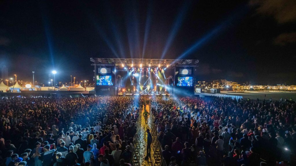 Carmen Soliman inaugure la 20e édition du Festival Mawazine dans une ambiance festive à Rabat