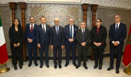 M. Talbi Alami s’entretient avec une délégation des deux Chambres du Parlement italien